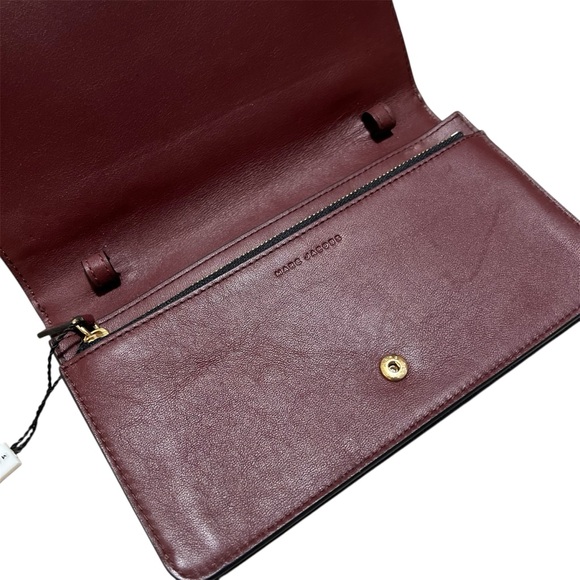 NWTs Marc Jacob’s long bi fold wallet - Picture 4 of 5